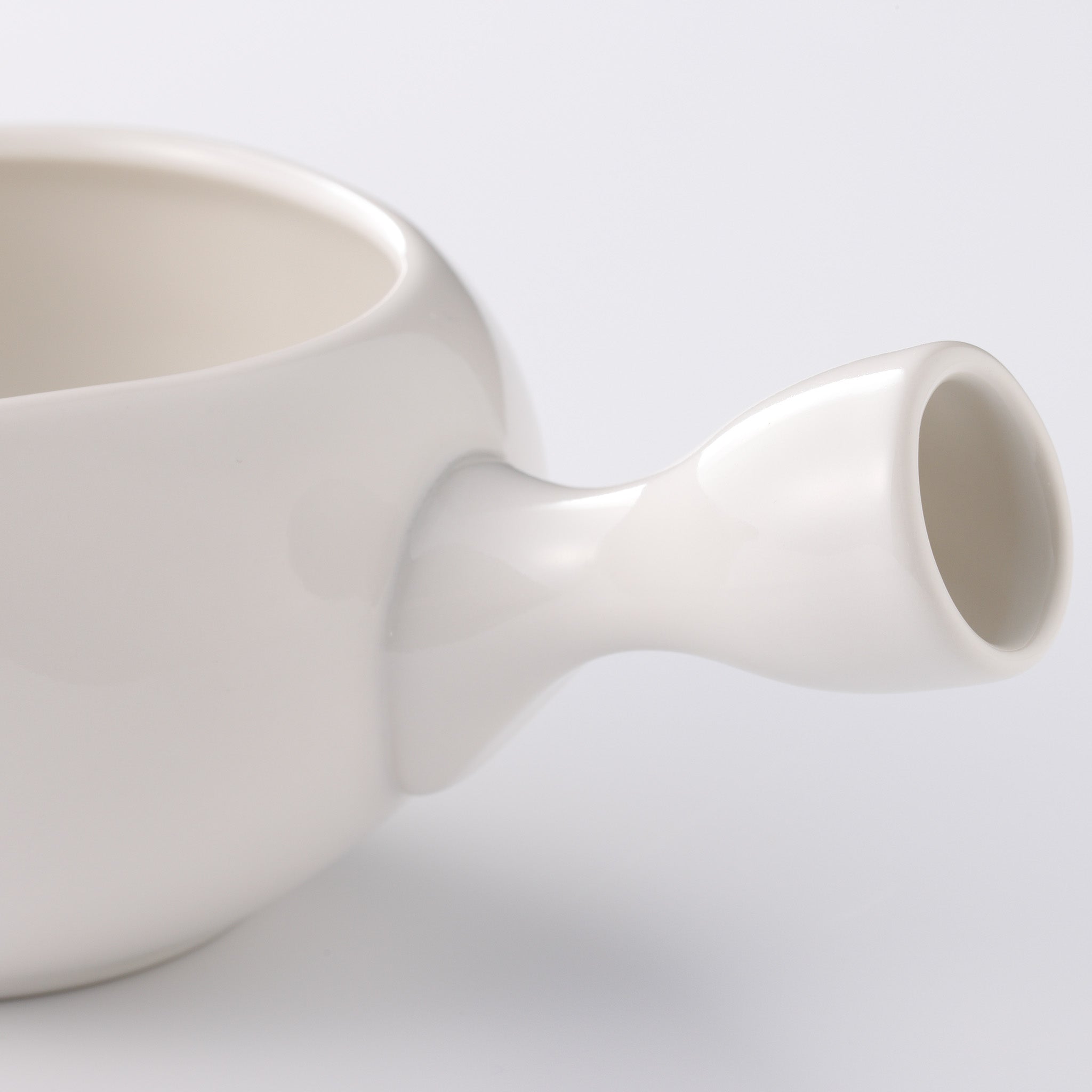 Spout matcha bowl JAPAN MINOWARE 片口碗 美濃焼 - MATCHA STAND MARUNI